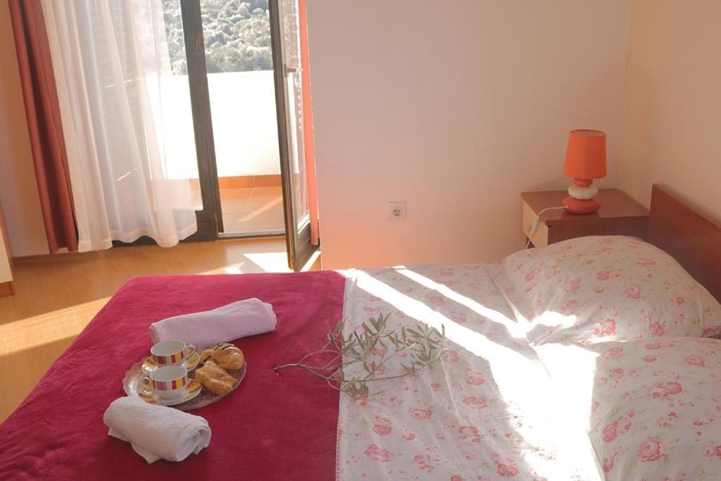 Apartments With A Parking Space Okrug Donji, Ciovo - 13732 Donji Okrug  ภายนอก รูปภาพ