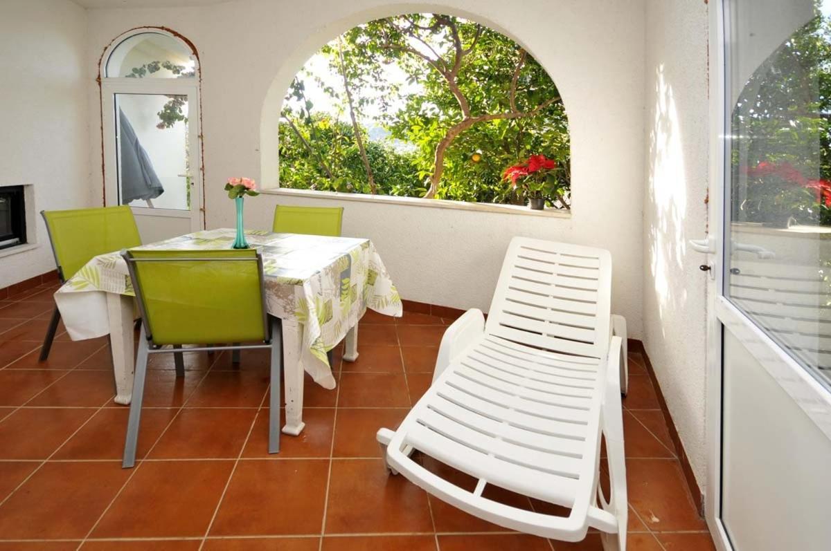 Apartments With A Parking Space Okrug Donji, Ciovo - 13732 Donji Okrug  ภายนอก รูปภาพ
