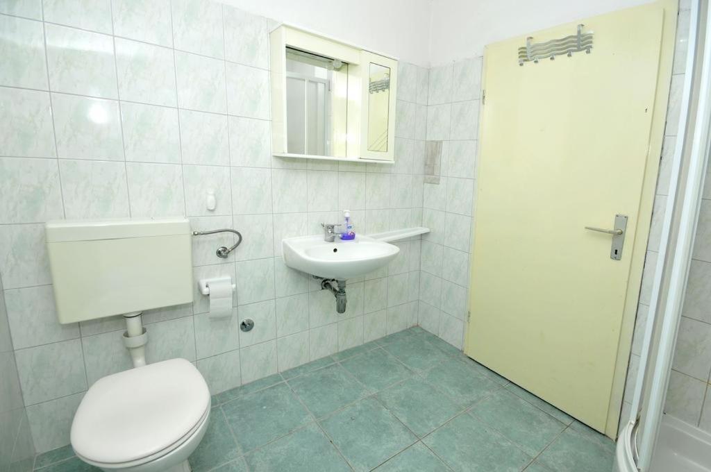 Apartments With A Parking Space Okrug Donji, Ciovo - 13732 Donji Okrug  ห้อง รูปภาพ