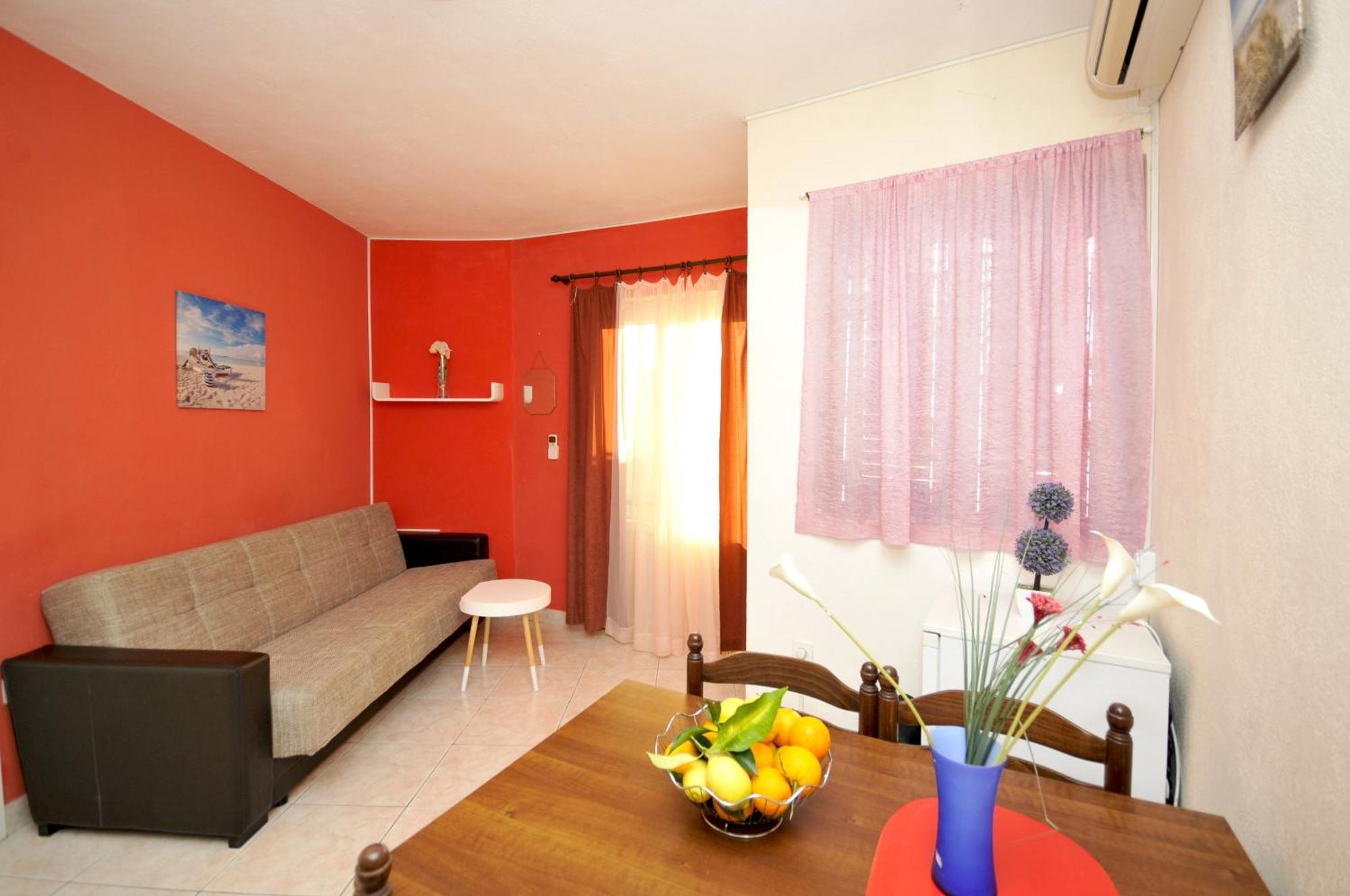Apartments With A Parking Space Okrug Donji, Ciovo - 13732 Donji Okrug  ห้อง รูปภาพ